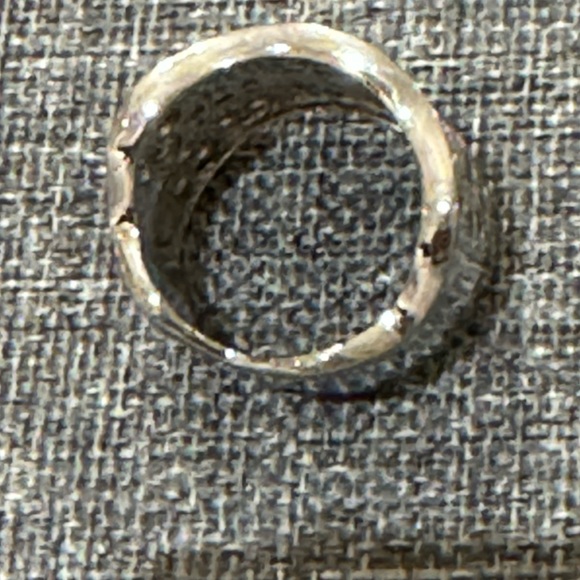 Sterling silver and cubic zirconia wide band ring - Picture 4 of 5